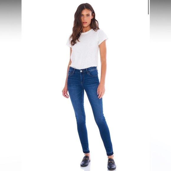 PROSPERITY Ashley Ellie Wash Skinny Jean with Raw Hem - Picture 1 of 7